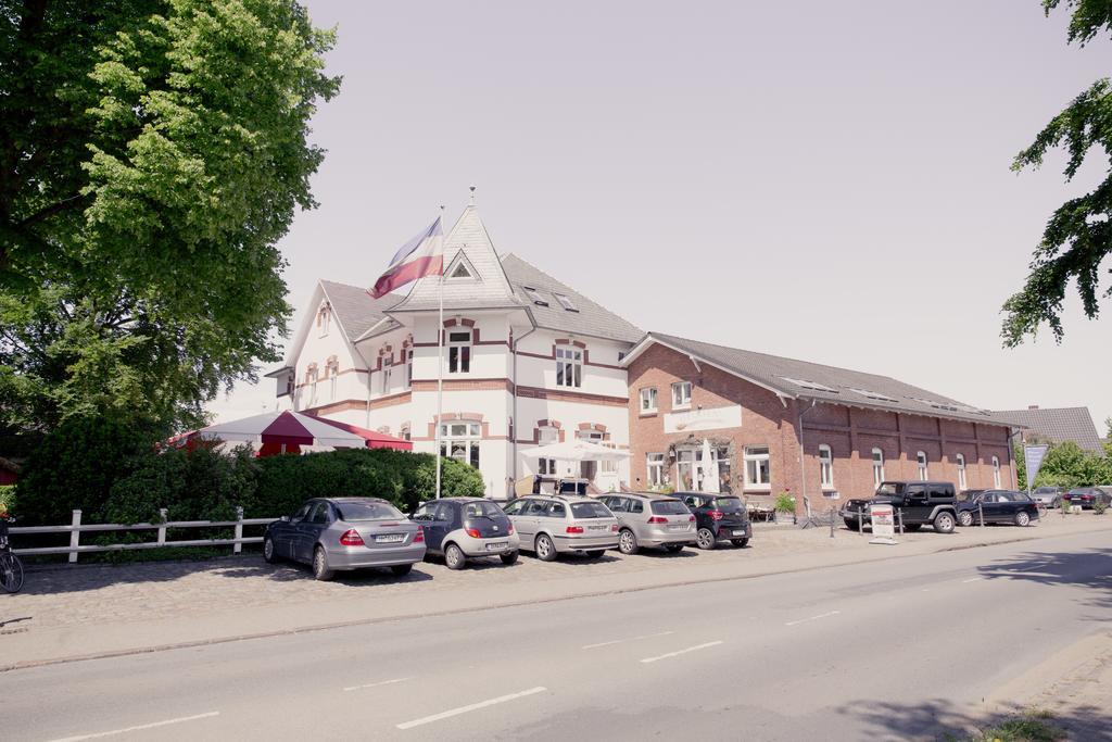 Heinsens Ellerbek Bed & Breakfast Екстериор снимка