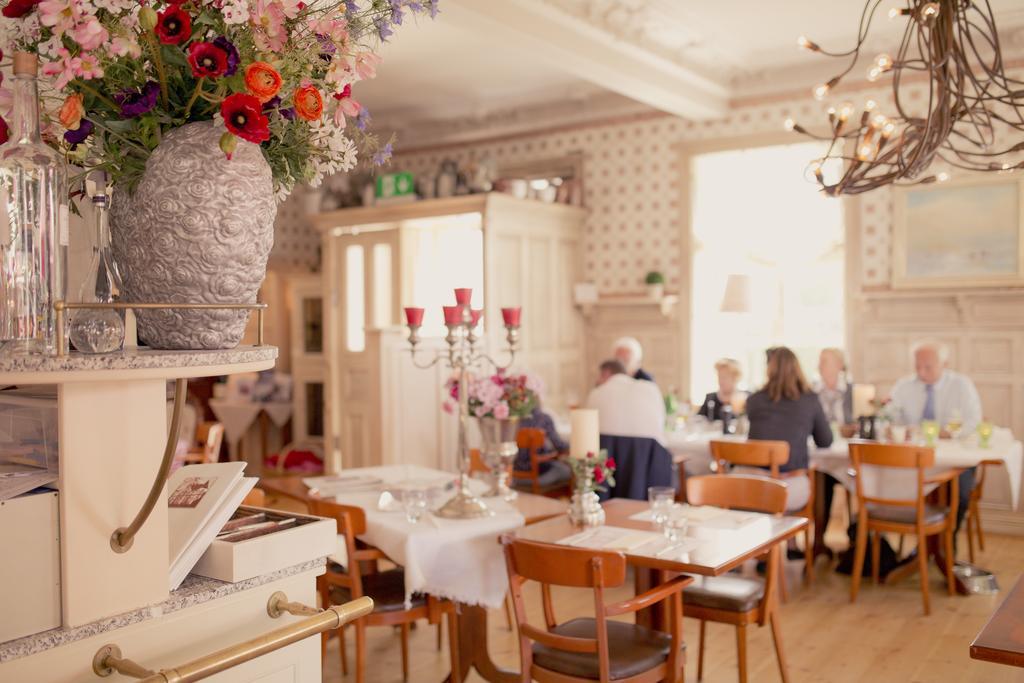 Heinsens Ellerbek Bed & Breakfast Екстериор снимка