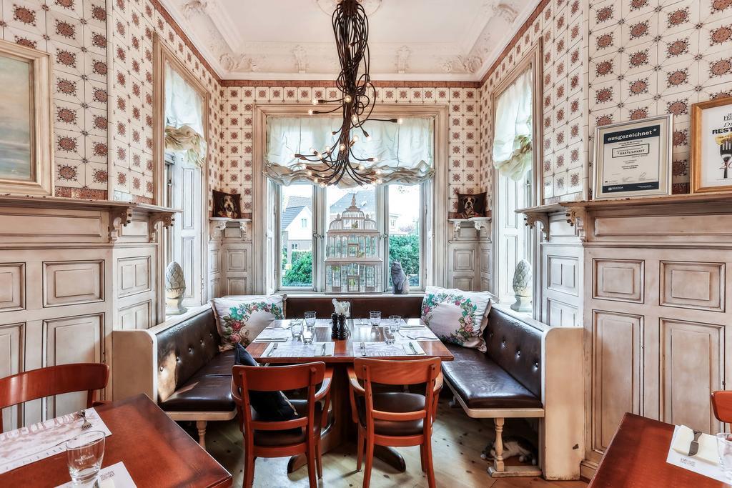 Heinsens Ellerbek Bed & Breakfast Екстериор снимка