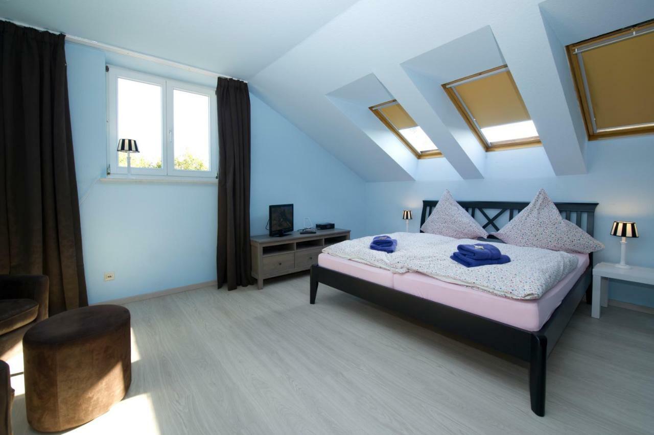 Heinsens Ellerbek Bed & Breakfast Стая снимка